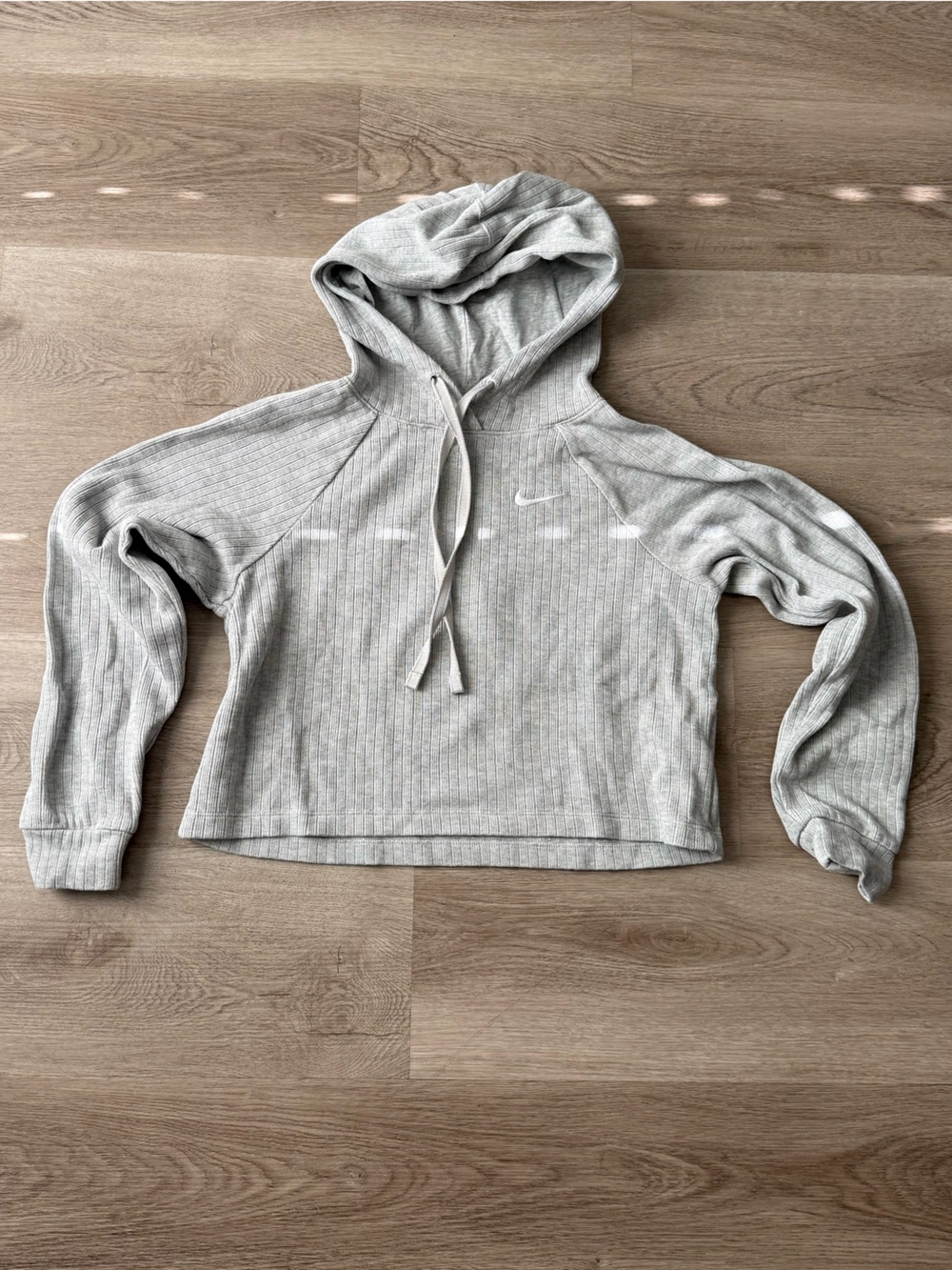 Nike Light Gray Cropped Pullover Hoodie with Drawstring